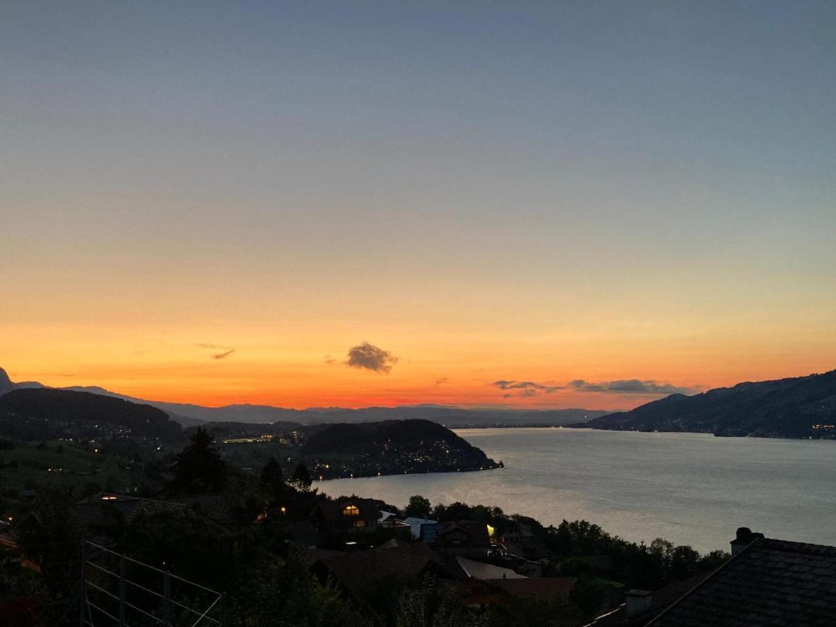 Moderne Unterkunft Mit Panoramablick Auf Thunersee Krattigen Exterior photo